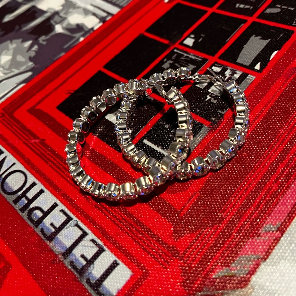 Silver Rhinestone Fashion Earrings!